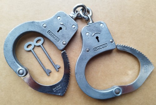 Chubb ik70 handcuffs with - with, 2